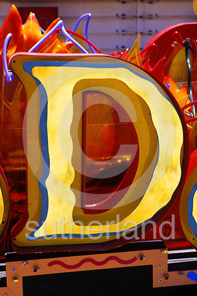 D02